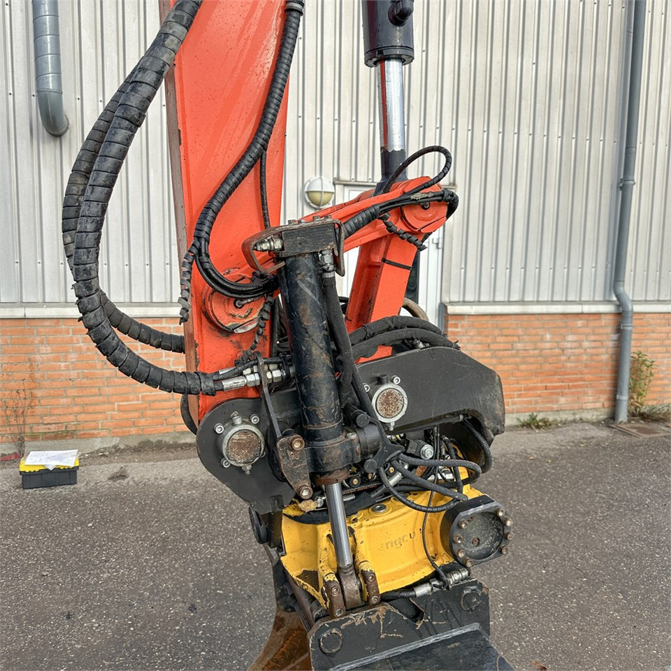 حفارة مُصَّغرة Kubota KX080-4 A2: صورة 31 حفارة مُصَّغرة Kubota KX080-4 A2: صورة 31