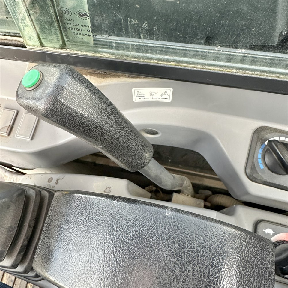 حفارة مُصَّغرة Kubota KX080-4 A2: صورة 18 حفارة مُصَّغرة Kubota KX080-4 A2: صورة 18