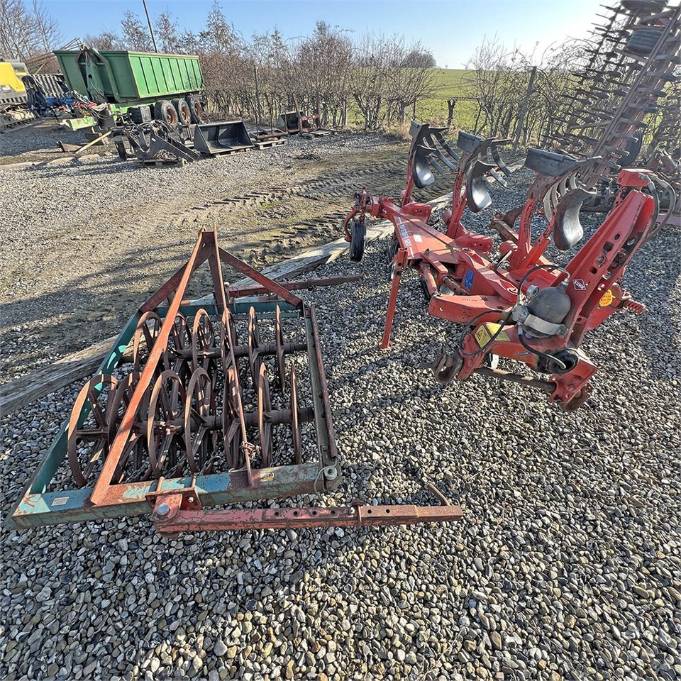 Kuhn Master 120 - محراث: صورة 1 Kuhn Master 120 - محراث: صورة 1