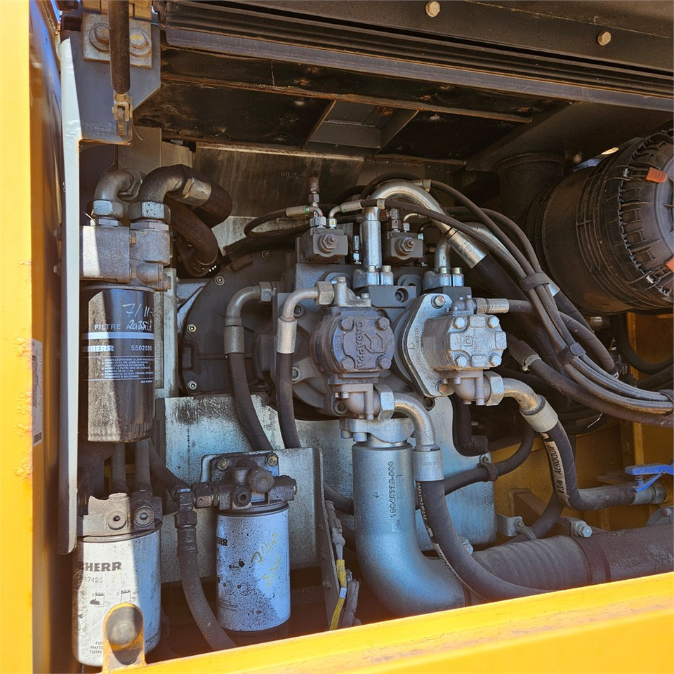 حفار زحاف Liebherr R922 LC: صورة 34 حفار زحاف Liebherr R922 LC: صورة 34