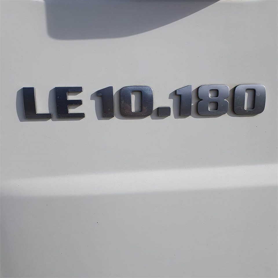 شاحنة مقفلة MAN LE10.180: صورة 11