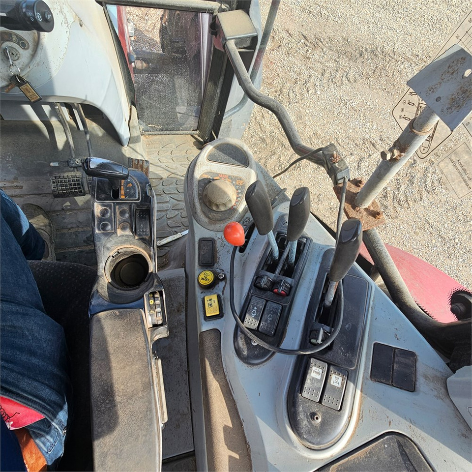 جرار Massey Ferguson 6480 Dyna-6: صورة 10