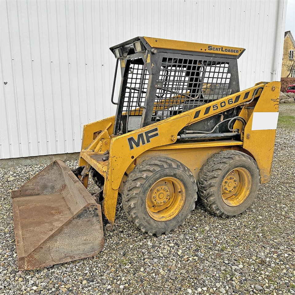 Massey Ferguson MF506 - شيول صغير: صورة 5 Massey Ferguson MF506 - شيول صغير: صورة 5