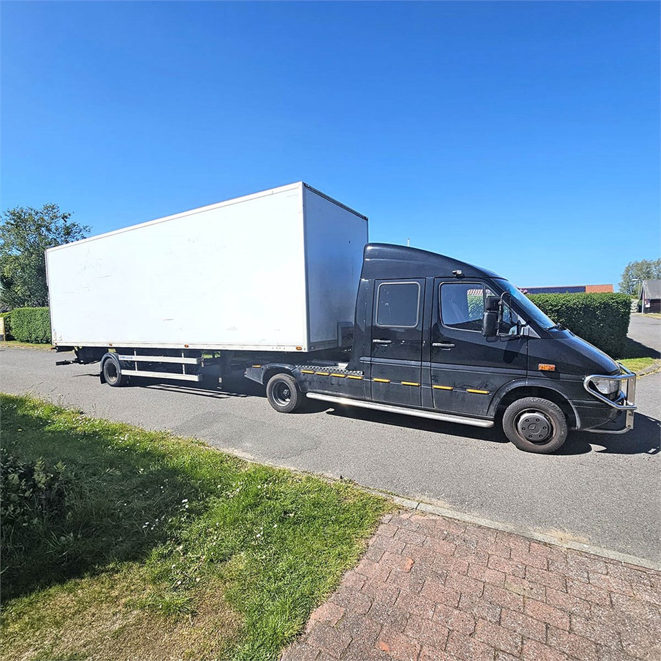 Mercedes 412 D - وحدة جر: صورة 2 Mercedes 412 D - وحدة جر: صورة 2