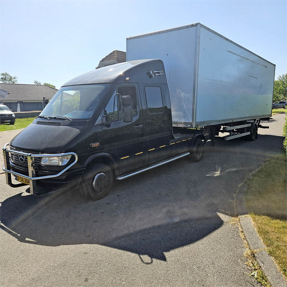 Mercedes 412 D - وحدة جر: صورة 5 Mercedes 412 D - وحدة جر: صورة 5