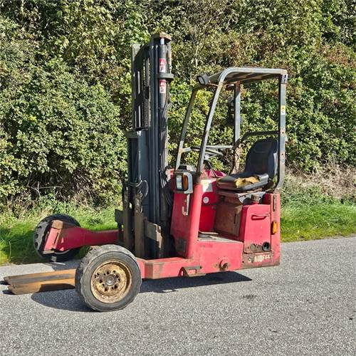 Moffett M4 25.3 - رافعة شوكية مثبتة على شاحنة: صورة 5 Moffett M4 25.3 - رافعة شوكية مثبتة على شاحنة: صورة 5