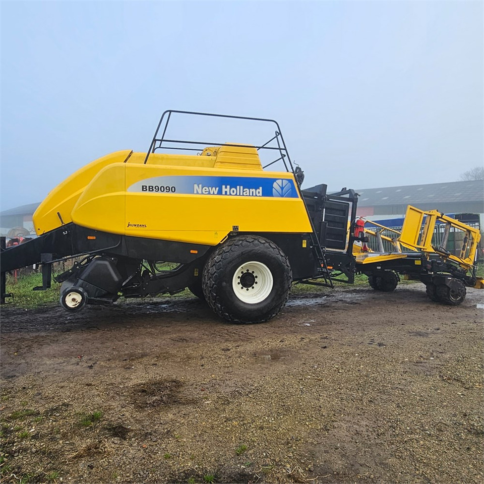 New Holland BB9090 - معدات تيبيس التبن: صورة 2 New Holland BB9090 - معدات تيبيس التبن: صورة 2