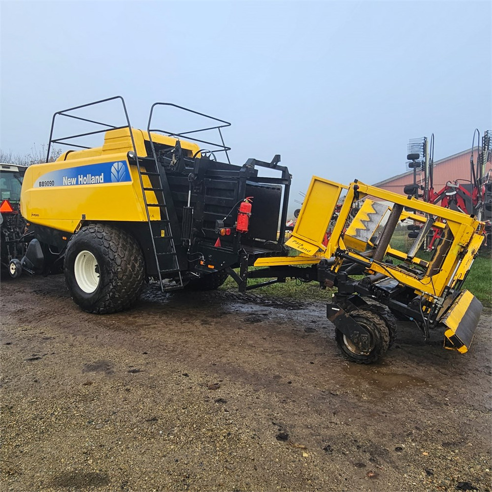 New Holland BB9090 - معدات تيبيس التبن: صورة 4 New Holland BB9090 - معدات تيبيس التبن: صورة 4