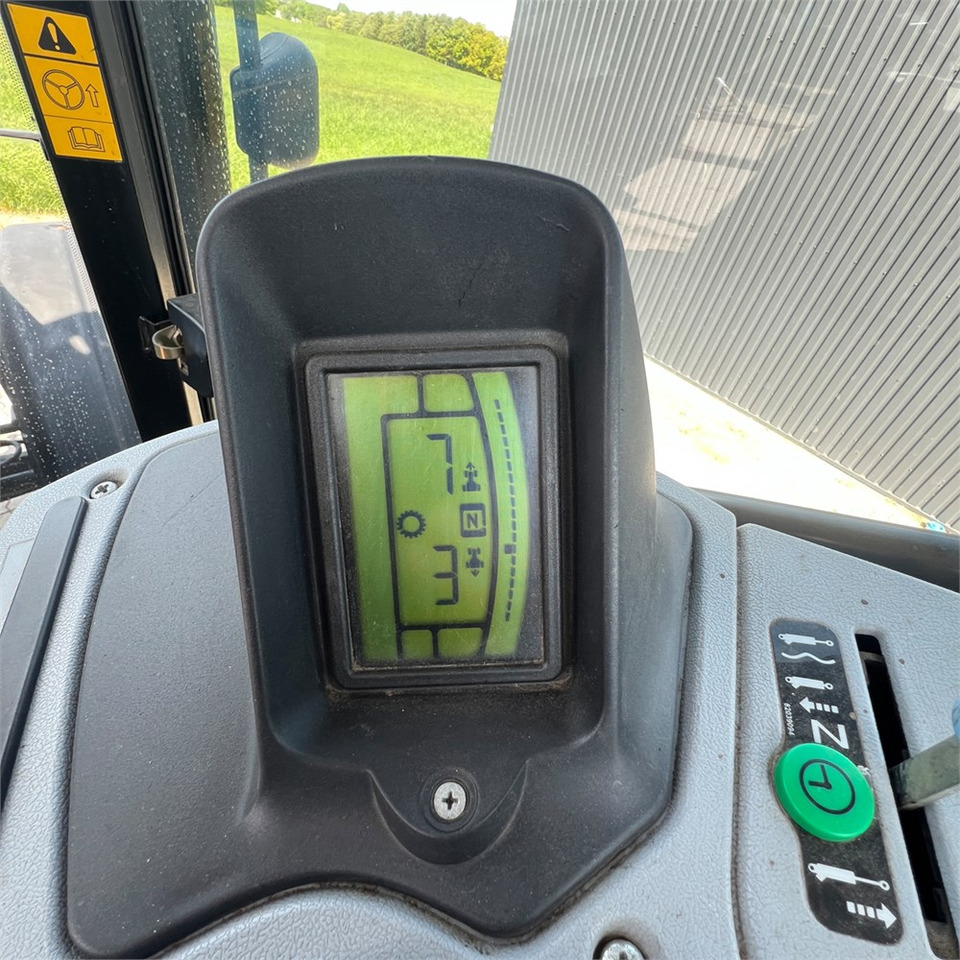 جرار New Holland T6050: صورة 27