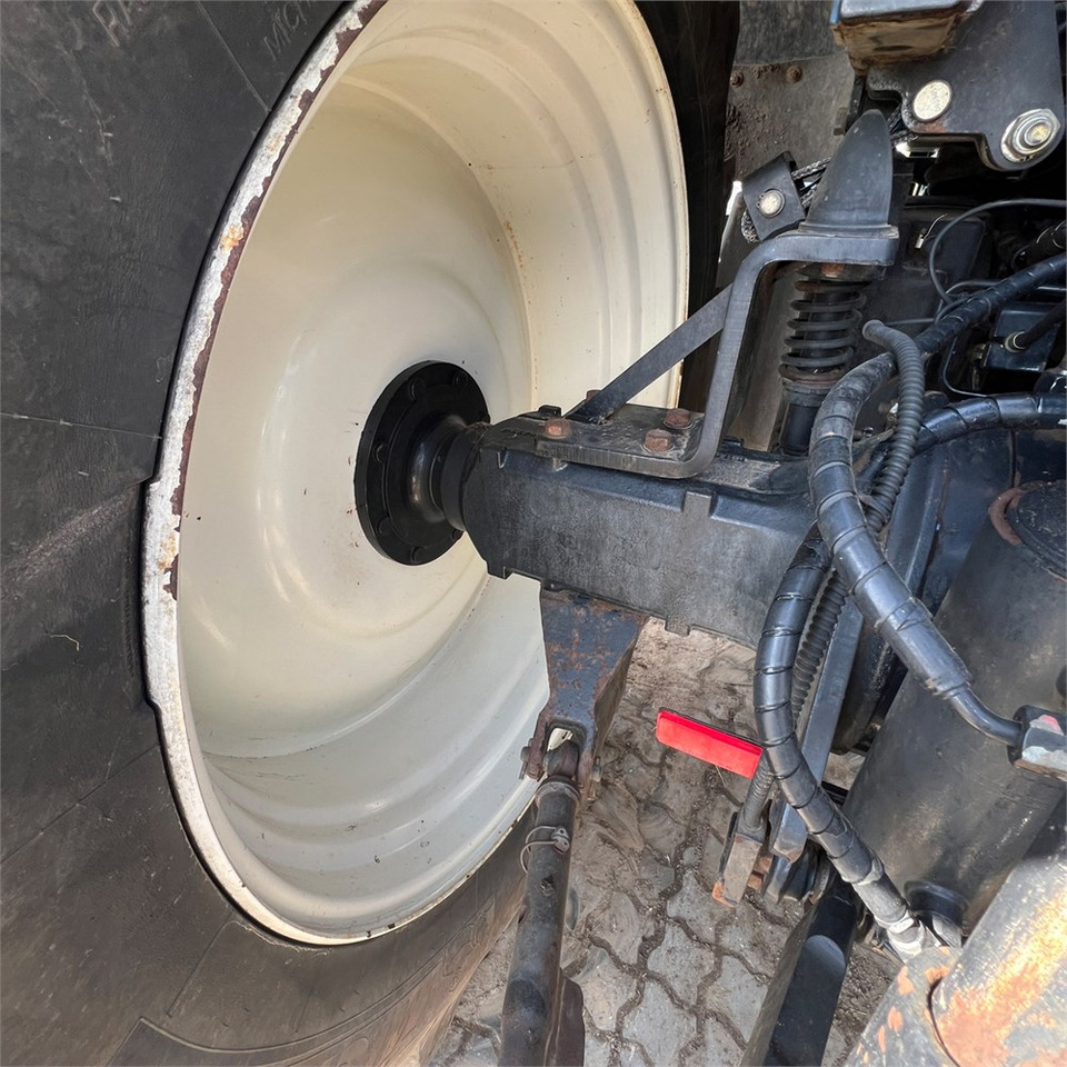 جرار New Holland T6050: صورة 45