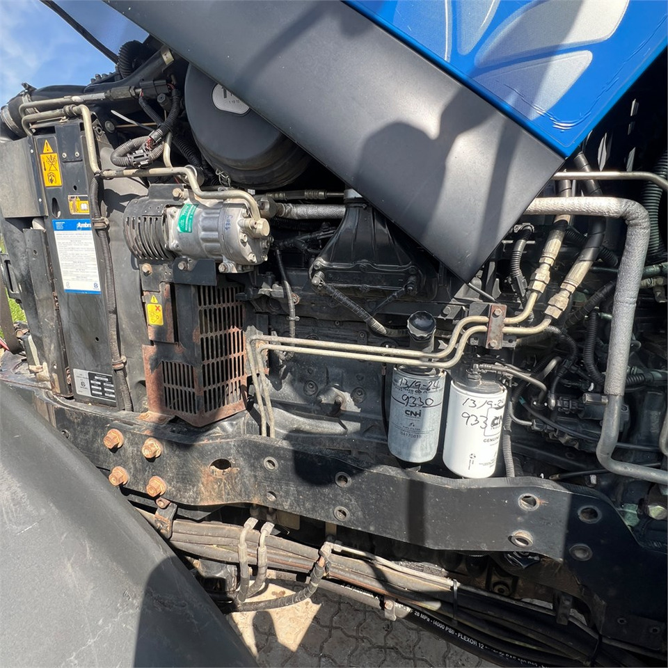 جرار New Holland T6050: صورة 40