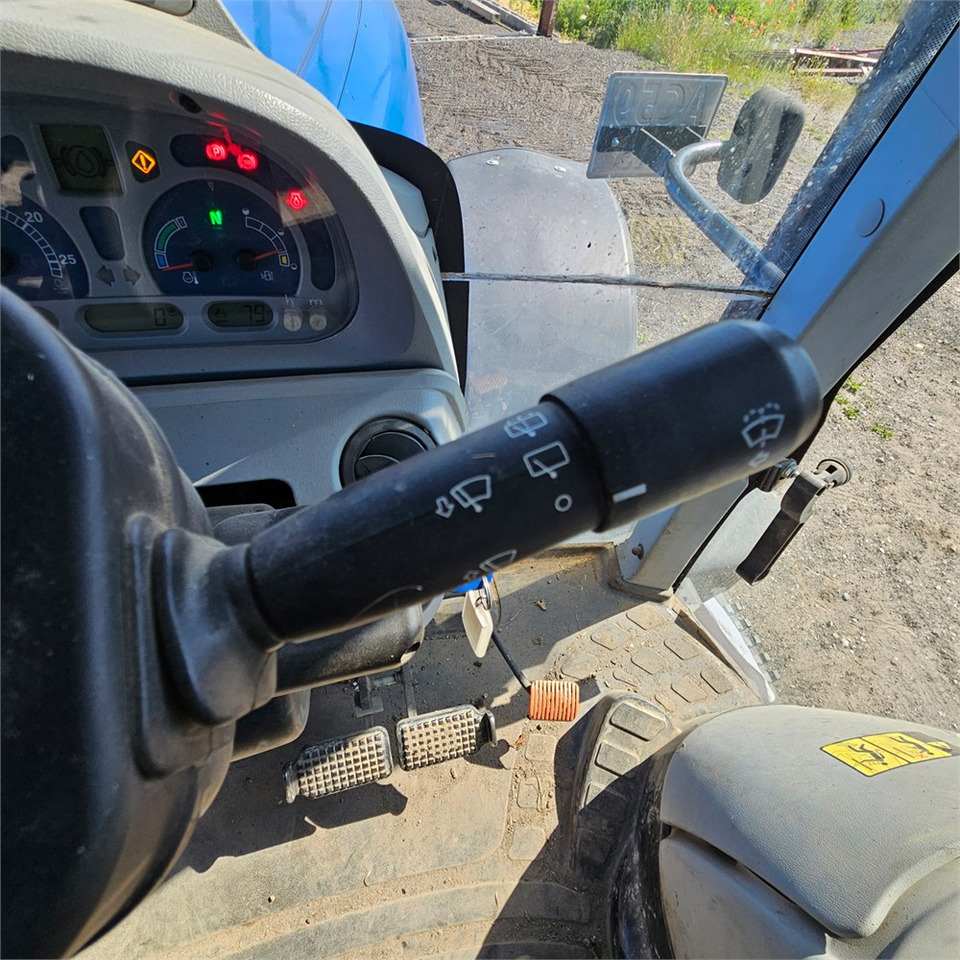 جرار New Holland T7.235 Power Command: صورة 21