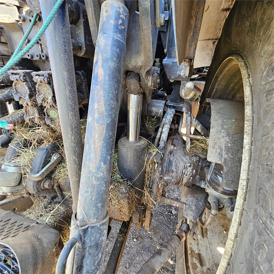 جرار New Holland T7.235 Power Command: صورة 39