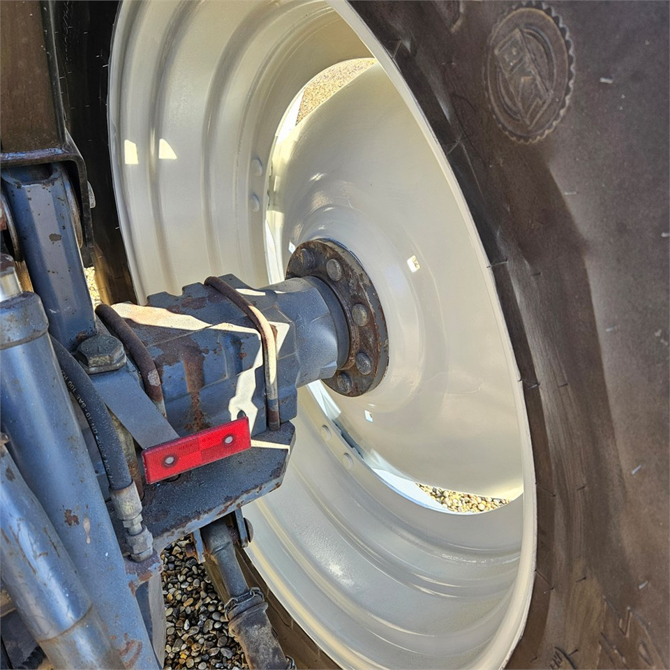 New Holland TS 100 New Holland TS 100: صورة 46 New Holland TS 100 New Holland TS 100: صورة 46