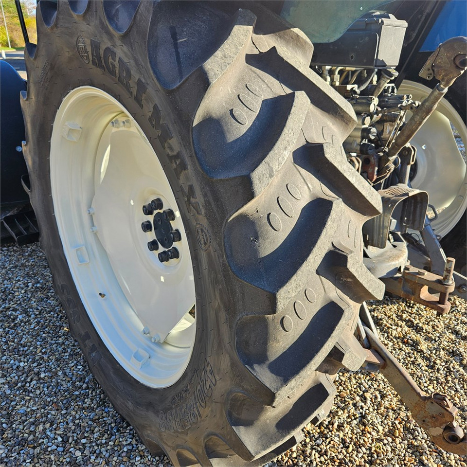 New Holland TS 100 New Holland TS 100: صورة 48 New Holland TS 100 New Holland TS 100: صورة 48
