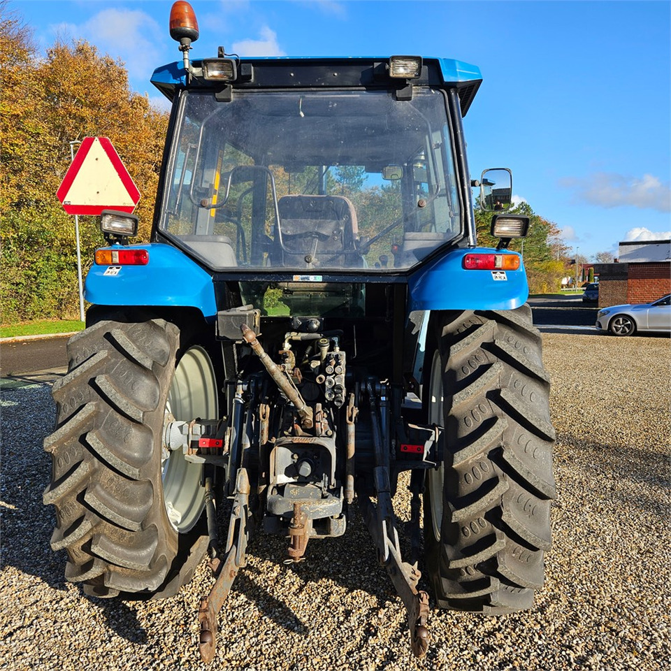 New Holland TS 100 New Holland TS 100: صورة 6 New Holland TS 100 New Holland TS 100: صورة 6