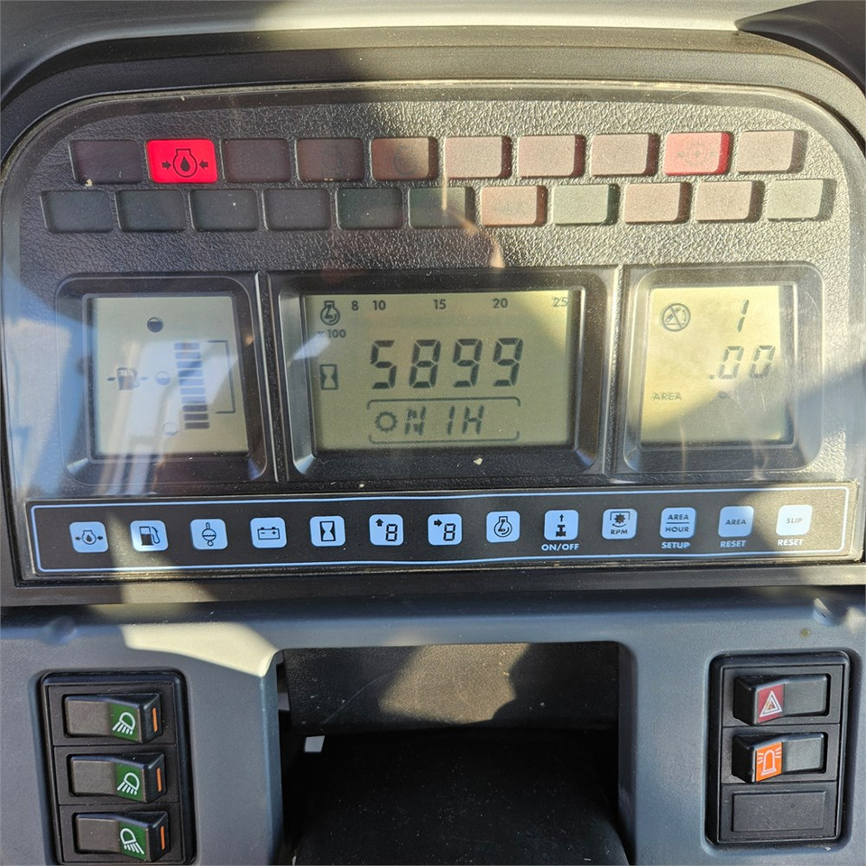 New Holland TS 100 New Holland TS 100: صورة 20 New Holland TS 100 New Holland TS 100: صورة 20