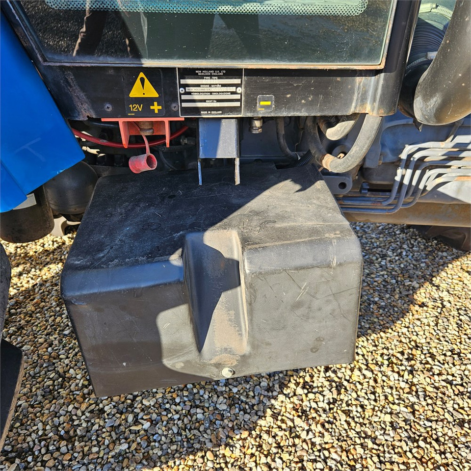 New Holland TS 100 New Holland TS 100: صورة 34 New Holland TS 100 New Holland TS 100: صورة 34