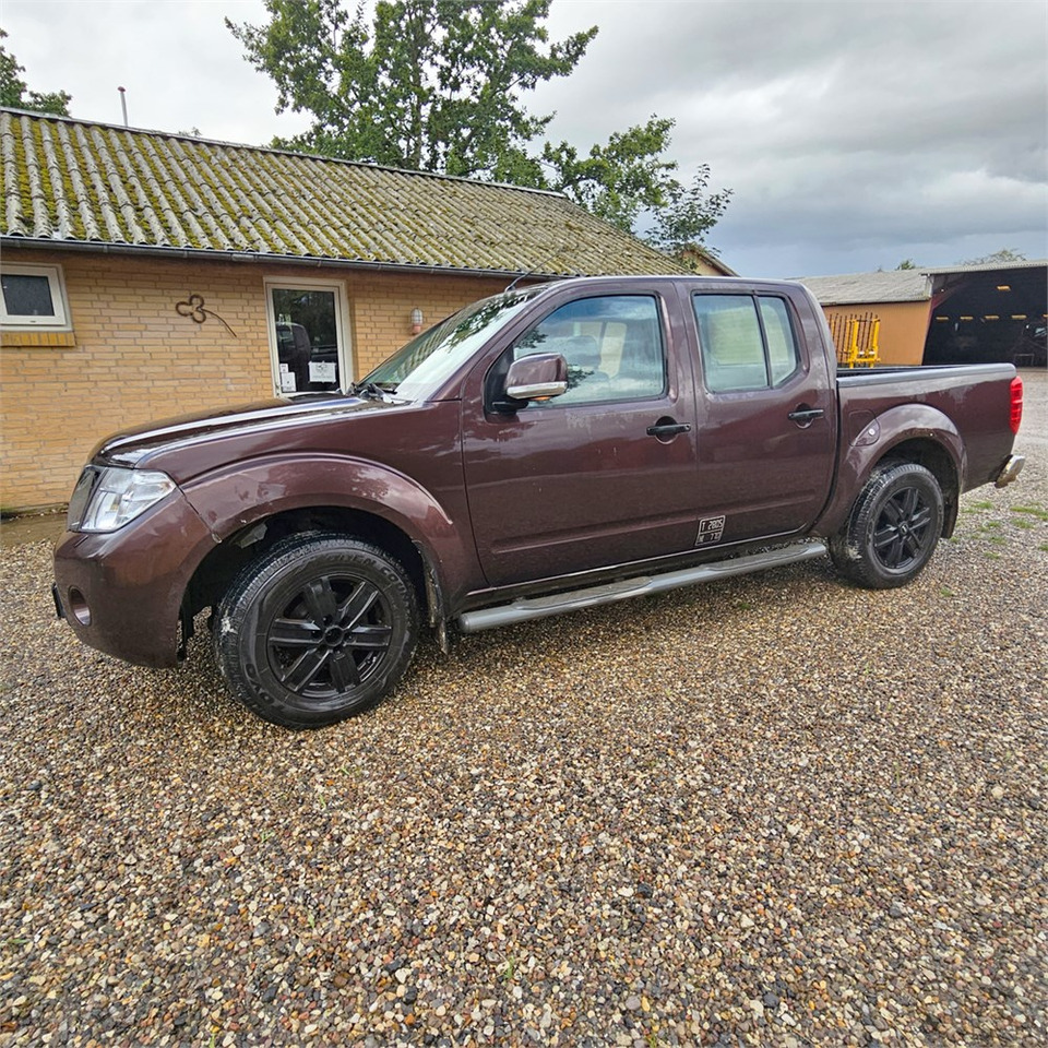 Nissan Navara 2,5 Dci Dc 4wd - شاحنة البيك أب: صورة 1 Nissan Navara 2,5 Dci Dc 4wd - شاحنة البيك أب: صورة 1