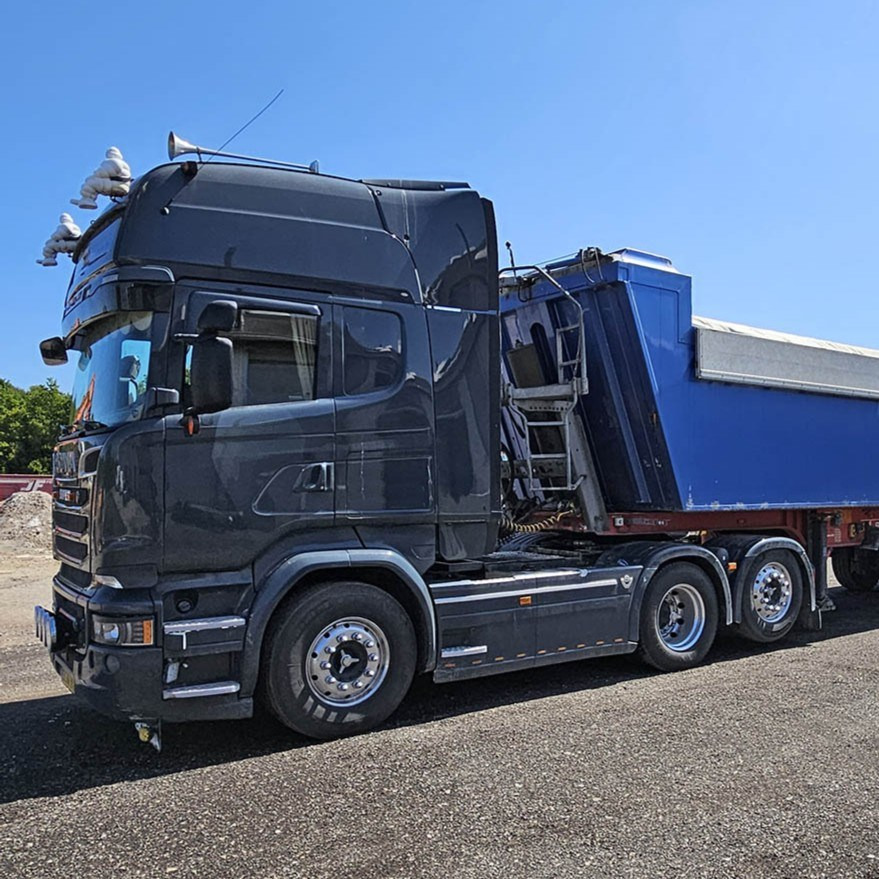 Scania V8 PGR 730 - وحدة جر: صورة 1 Scania V8 PGR 730 - وحدة جر: صورة 1
