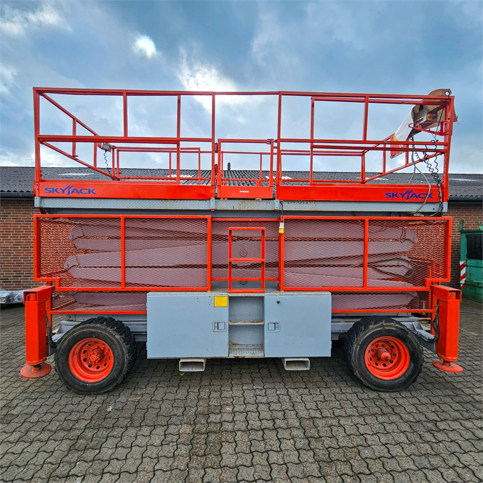 Skyjack SJ9250 - رافعة هيدروليكية مقصية: صورة 4 Skyjack SJ9250 - رافعة هيدروليكية مقصية: صورة 4