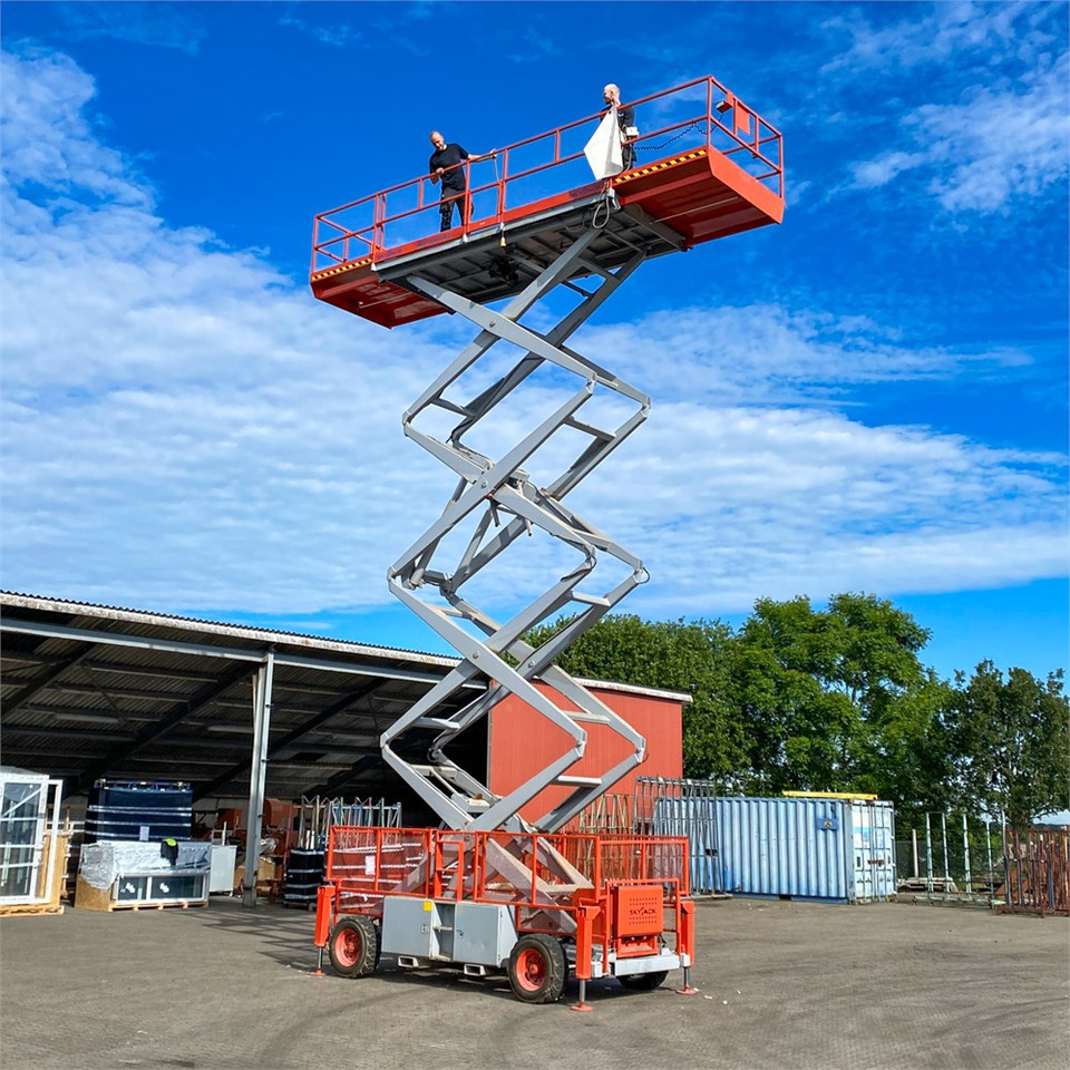 Skyjack SJ9250 - رافعة هيدروليكية مقصية: صورة 1 Skyjack SJ9250 - رافعة هيدروليكية مقصية: صورة 1