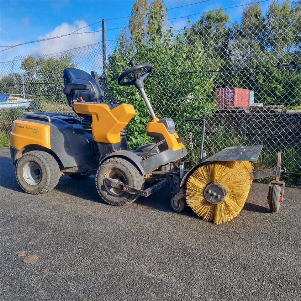 Stiga Park PRo 540 IX - جزازة أعشاب الحدائق: صورة 1 Stiga Park PRo 540 IX - جزازة أعشاب الحدائق: صورة 1
