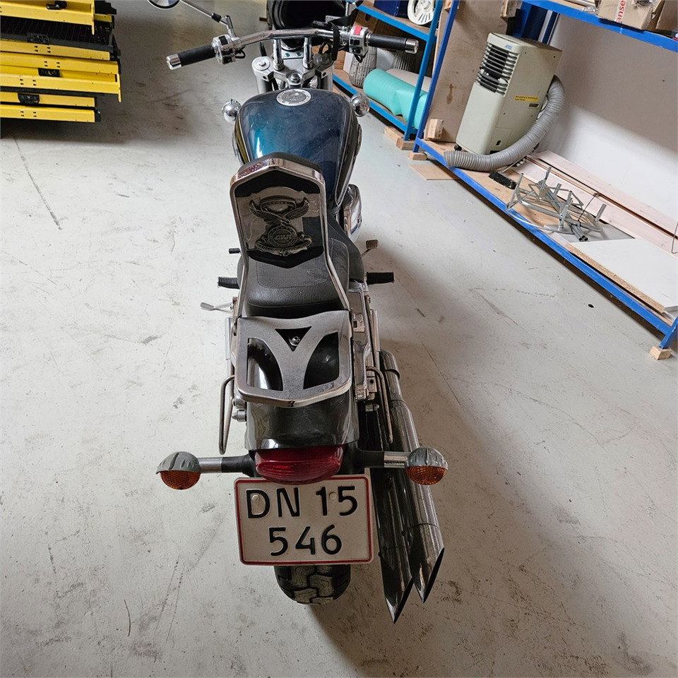 Suzuki Marauder VZ 800 - دراجة نارية: صورة 4 Suzuki Marauder VZ 800 - دراجة نارية: صورة 4