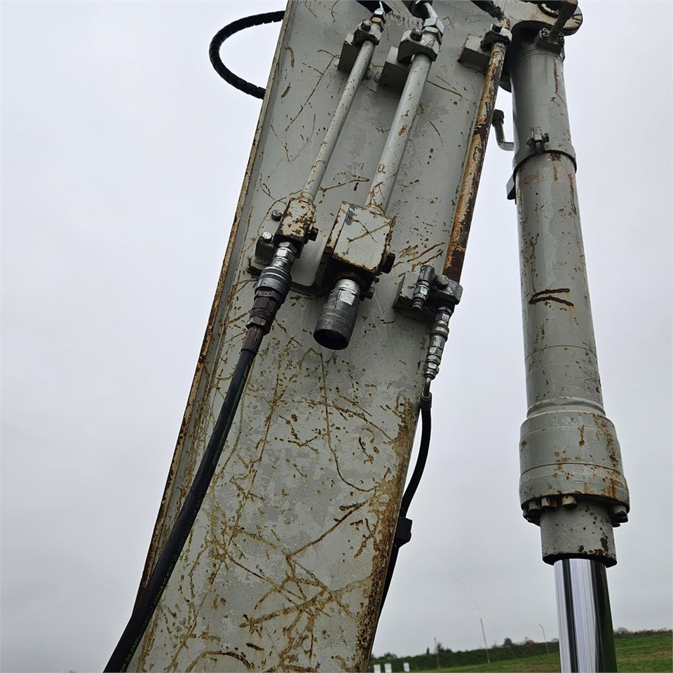حفار زحاف Takeuchi TB1140: صورة 30
