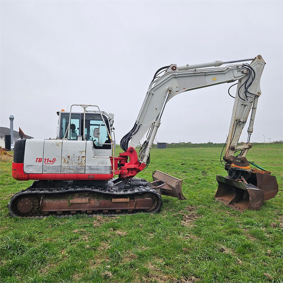 حفار زحاف Takeuchi TB1140: صورة 6