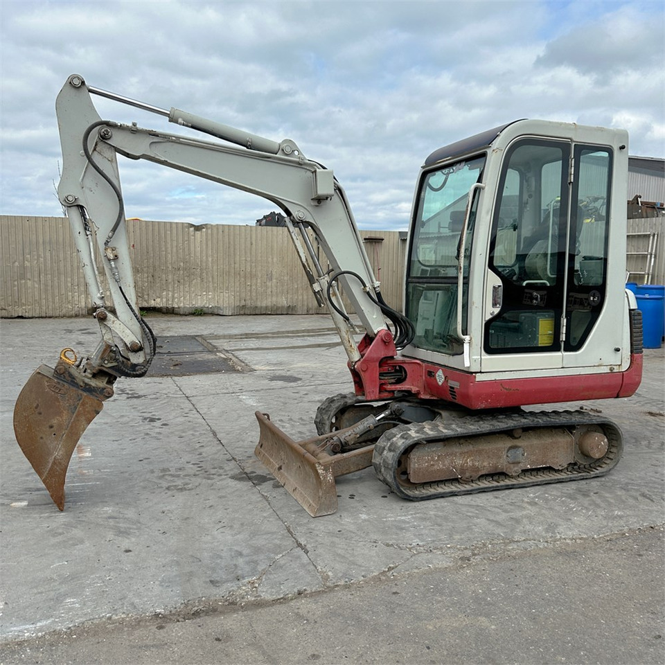 Takeuchi TB125 - حفارة مُصَّغرة: صورة 1 Takeuchi TB125 - حفارة مُصَّغرة: صورة 1