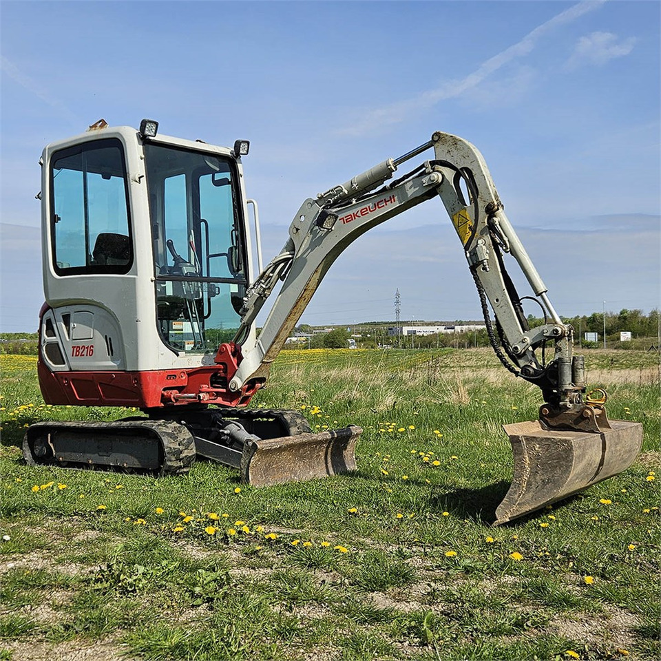 Takeuchi TB216 - حفارة مُصَّغرة: صورة 3 Takeuchi TB216 - حفارة مُصَّغرة: صورة 3