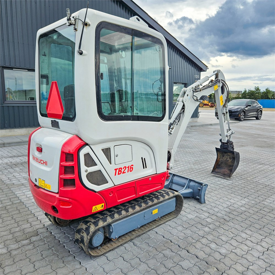 Takeuchi TB216 - حفارة مُصَّغرة: صورة 4 Takeuchi TB216 - حفارة مُصَّغرة: صورة 4
