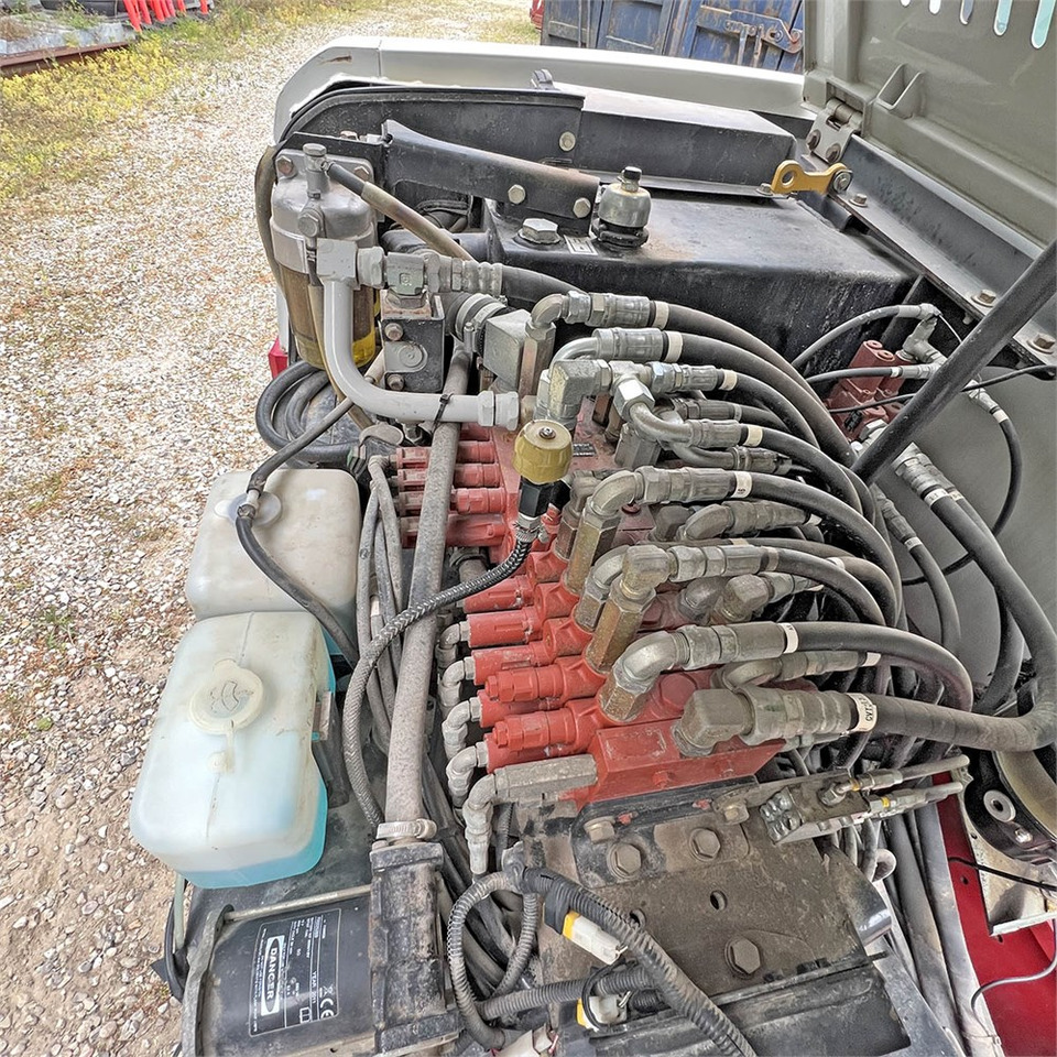 حفارة مُصَّغرة Takeuchi TB290: صورة 32