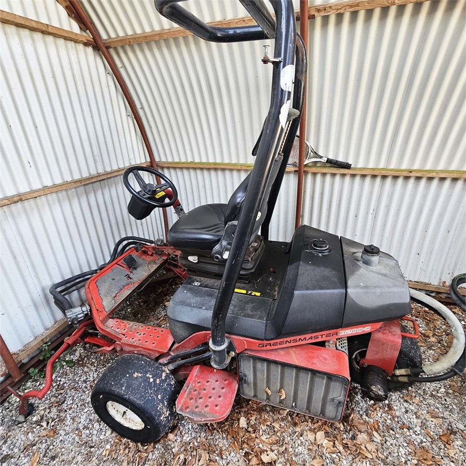 Toro Greensmaster 3200-D - جزازة أعشاب الحدائق: صورة 2 Toro Greensmaster 3200-D - جزازة أعشاب الحدائق: صورة 2