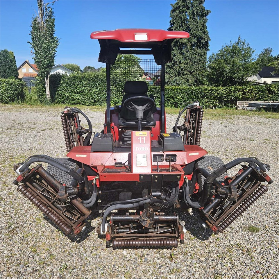 Toro Reelmaster 6700-D - جزازة أعشاب الحدائق: صورة 2 Toro Reelmaster 6700-D - جزازة أعشاب الحدائق: صورة 2