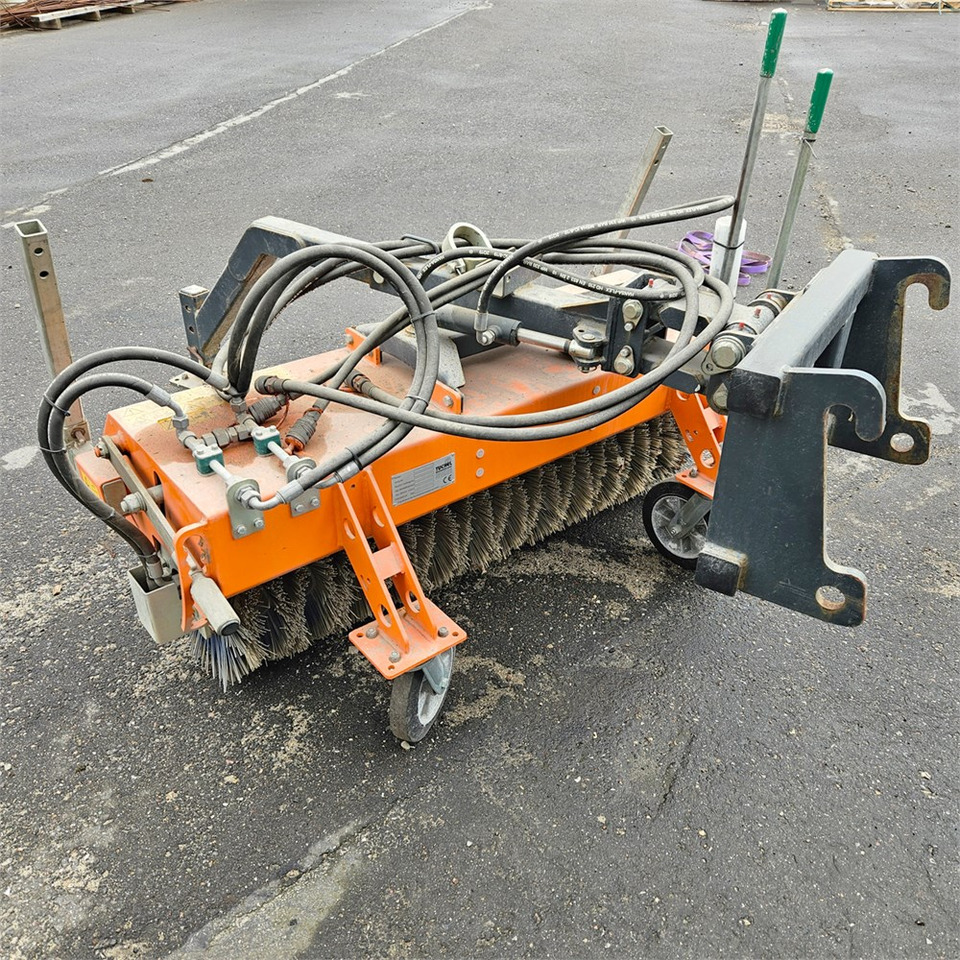 Tuchel Plus 590 - 135 - مكنسة: صورة 4 Tuchel Plus 590 - 135 - مكنسة: صورة 4