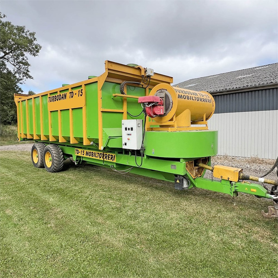 Turbodan TD15 - معدات تيبيس التبن: صورة 3 Turbodan TD15 - معدات تيبيس التبن: صورة 3