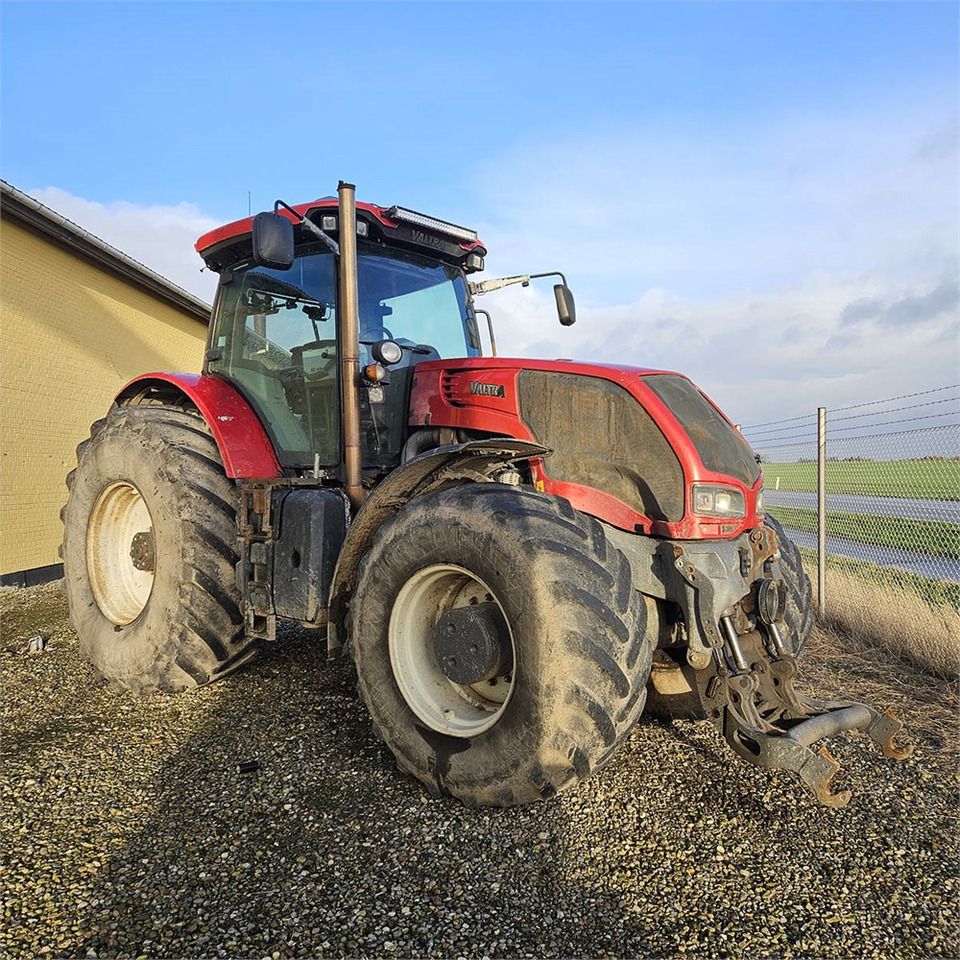 Valtra S322 - جرار: صورة 1 Valtra S322 - جرار: صورة 1