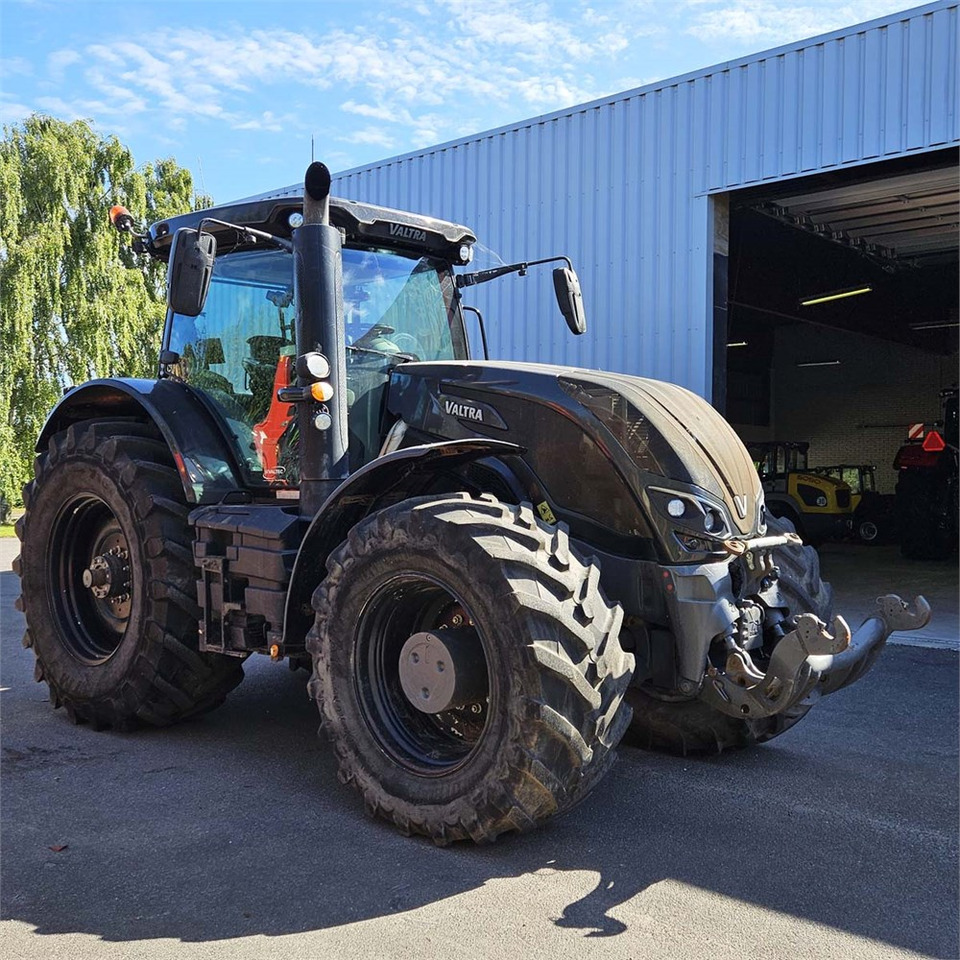 Valtra s394 - جرار: صورة 1 Valtra s394 - جرار: صورة 1