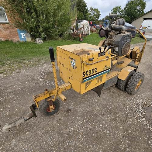 Vermeer SC252 - آلة طحن جذوع الأشجار: صورة 1 Vermeer SC252 - آلة طحن جذوع الأشجار: صورة 1