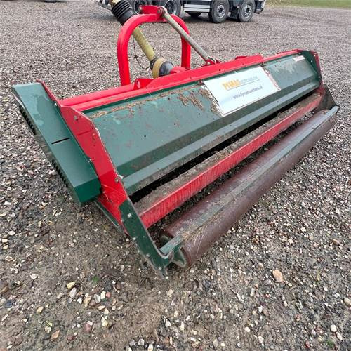 Vogel & Noot TST 300 - معدات تيبيس التبن: صورة 1 Vogel & Noot TST 300 - معدات تيبيس التبن: صورة 1