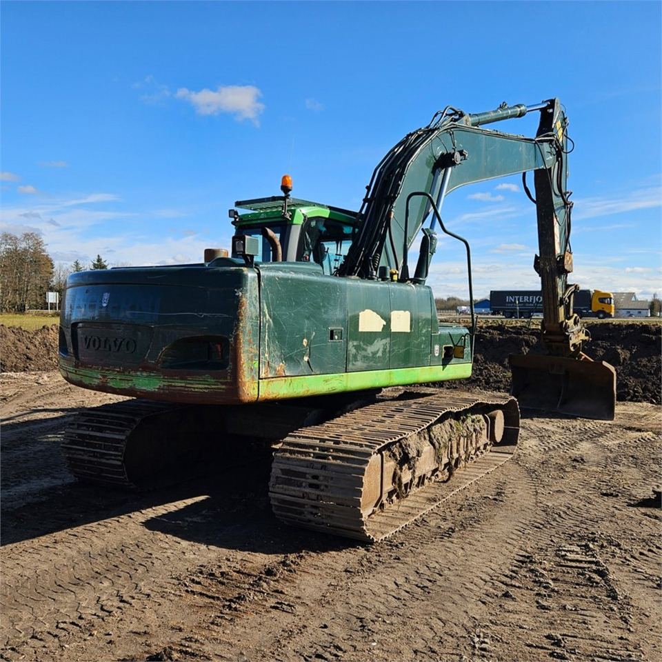 Volvo EC 210 CL - حفار زحاف: صورة 3 Volvo EC 210 CL - حفار زحاف: صورة 3