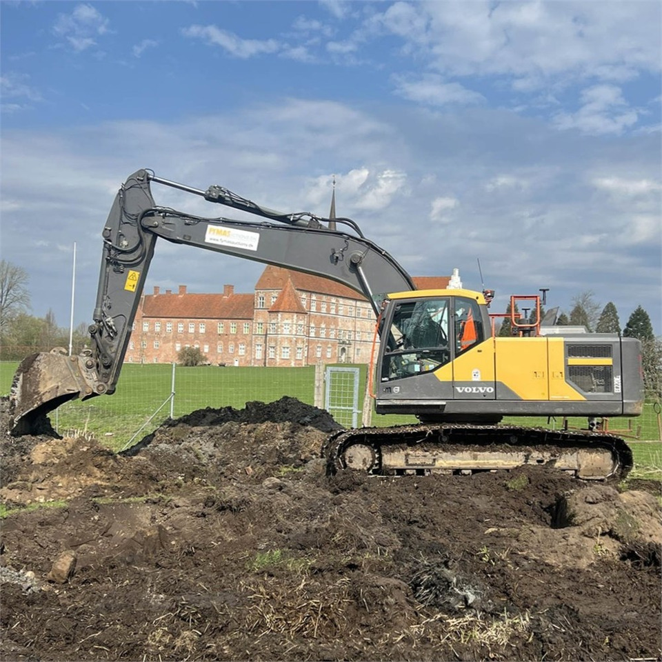 Volvo EC220 EL - حفار زحاف: صورة 2 Volvo EC220 EL - حفار زحاف: صورة 2