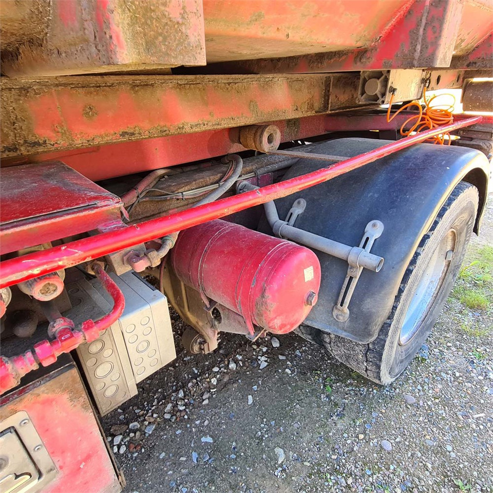 شاحنة - نظام الكابلات Volvo FL612: صورة 26 شاحنة - نظام الكابلات Volvo FL612: صورة 26