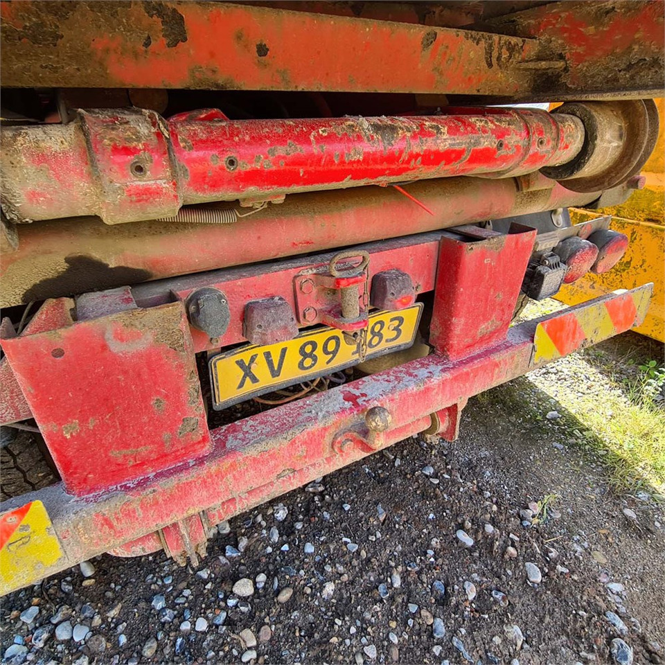 شاحنة - نظام الكابلات Volvo FL612: صورة 28 شاحنة - نظام الكابلات Volvo FL612: صورة 28