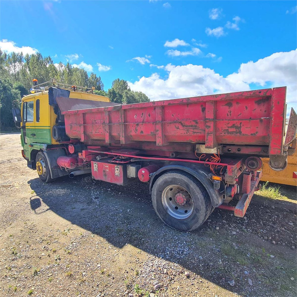 Volvo FL612 - شاحنة - نظام الكابلات: صورة 3 Volvo FL612 - شاحنة - نظام الكابلات: صورة 3