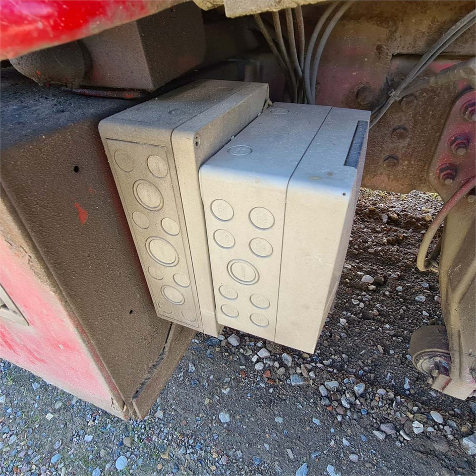 شاحنة - نظام الكابلات Volvo FL612: صورة 22 شاحنة - نظام الكابلات Volvo FL612: صورة 22