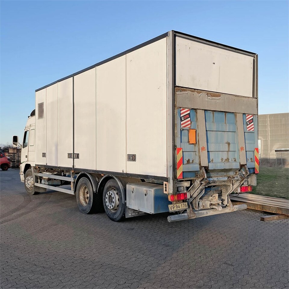 Volvo FM12 - شاحنة مقفلة: صورة 4 Volvo FM12 - شاحنة مقفلة: صورة 4
