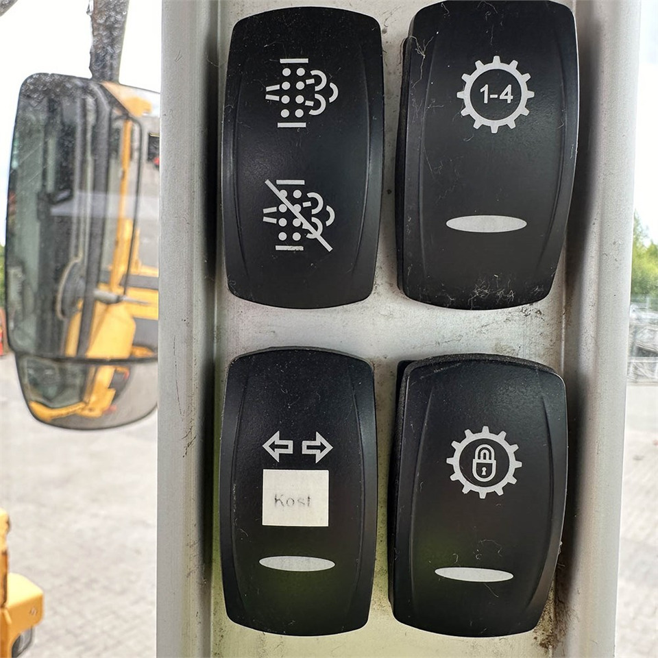اللودر بعجل Volvo L120 H: صورة 25